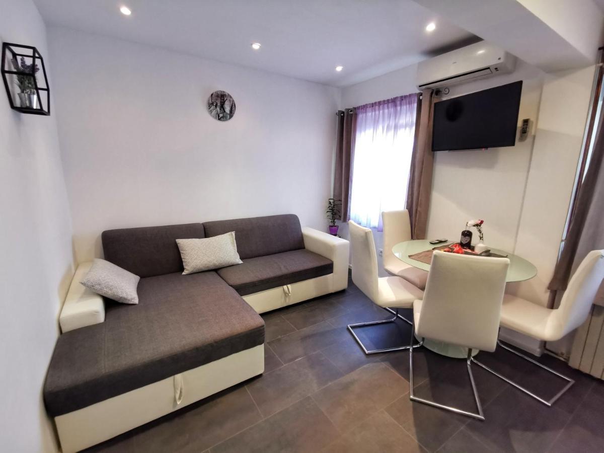 Apartments Plejic Сегет-Враница Экстерьер фото